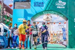 BIB: 740
                            <button type="button" onclick="openModal(21769233)" class="btn btn-primary btn-sm float-right btn-popup" data-toggle="modal" data-target=".modal-high-quality">
                        <i class="fas fa-shopping-cart"></i> Add to Cart
                    </button>
                                            <button type="button" onclick="isThisMe(21769233, true)" class="btn btn-success btn-sm float-right btn-popup btn-isme hidden" data-toggle="tooltip" data-placement="bottom" title="นี่คือรูปของคุณใช่ไหม คลิกที่นี่เพื่อเอาเข้าอัลบั้ม">
                        <i class="fas fa-plus"></i> Add to album
                    </button>
                    <button type="button" onclick="isThisMe(21769233, false)" class="btn btn-warning btn-sm float-right btn-popup btn-isnotme hidden">
                        <i class="fas fa-ban"></i> Remove from album
                    </button>